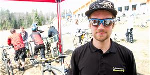16 downhillcyklar stals från Vallåsen
